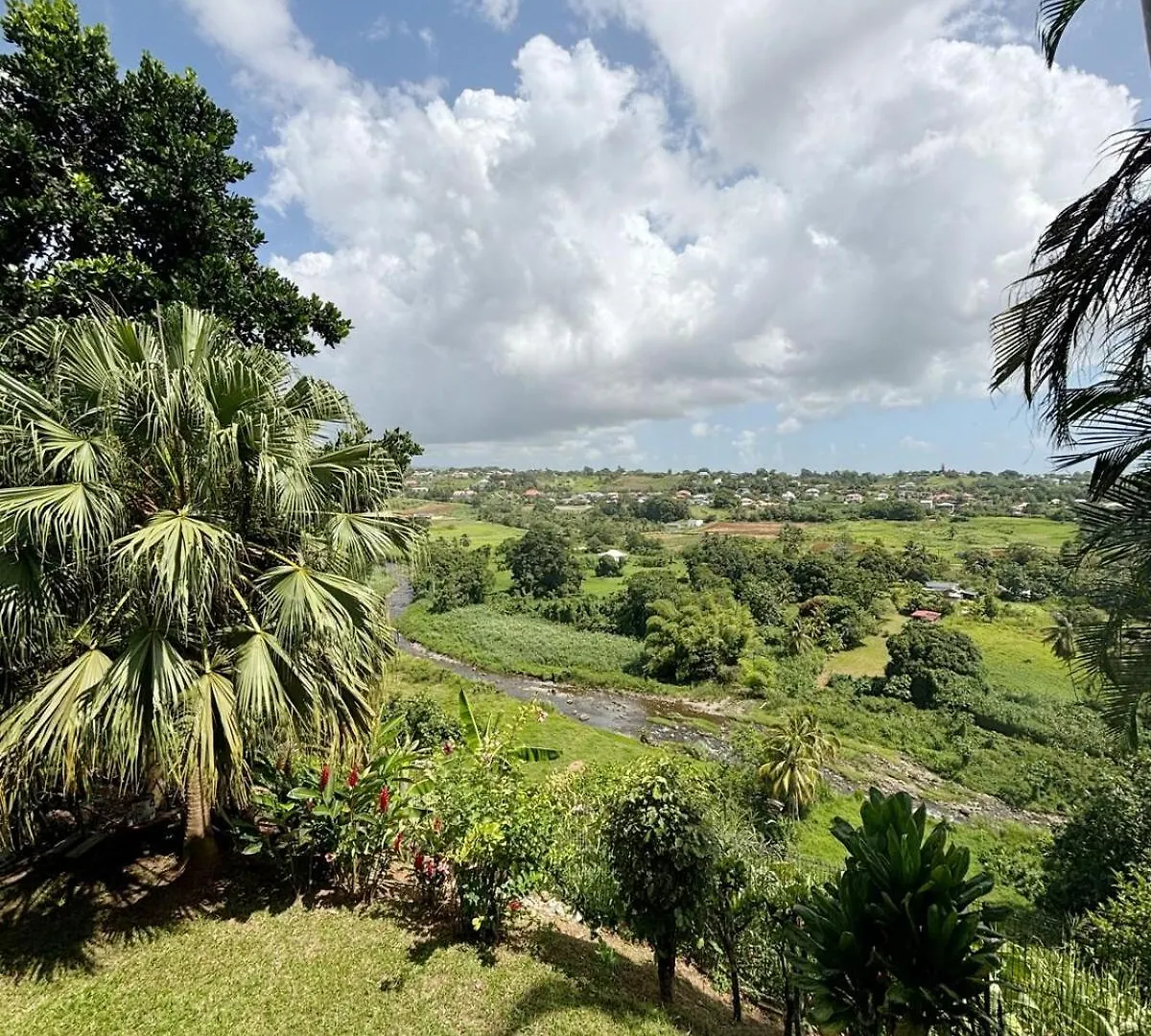 Maison Nichee Dans Les Hauteurs Petit-Bourg 0*,  Guadeloupe